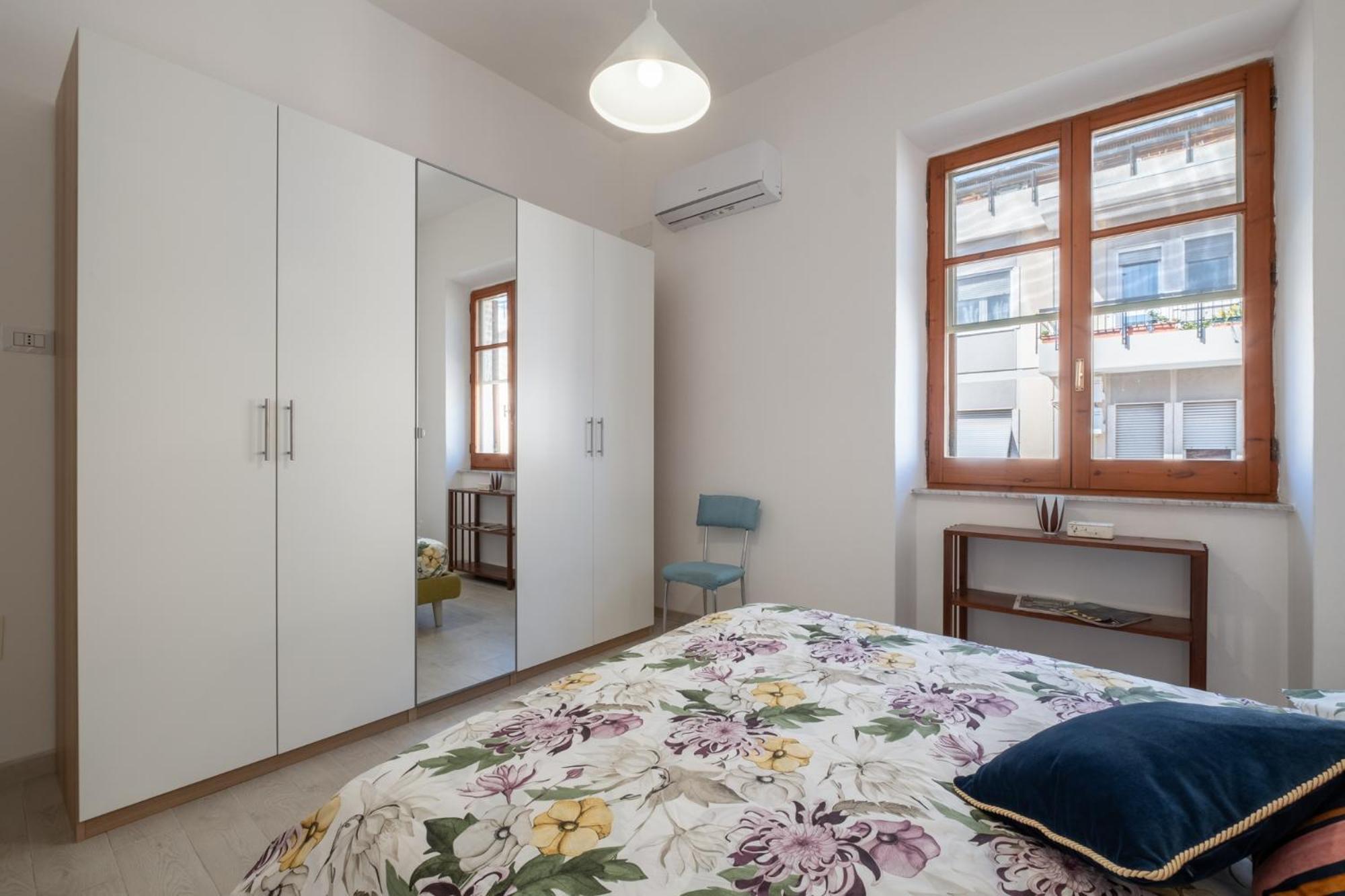 Casa Ofride -Centro-Poetto 10 Min-Wi-Fi-Netflix Apartment กาญารี ภายนอก รูปภาพ